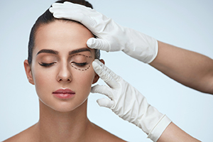 Is Blepharoplasty Recovery Difficult? 1 eyes